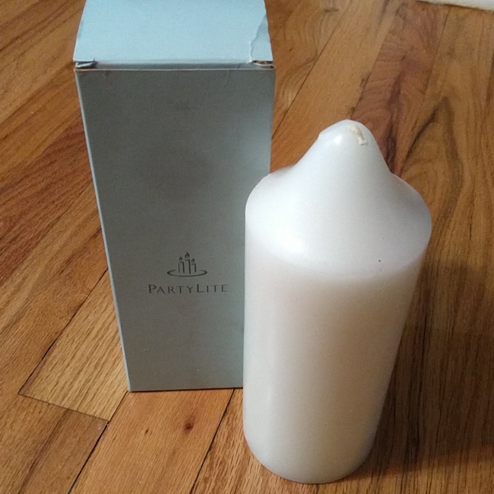 Partylite, CallaLilly pillar candle.